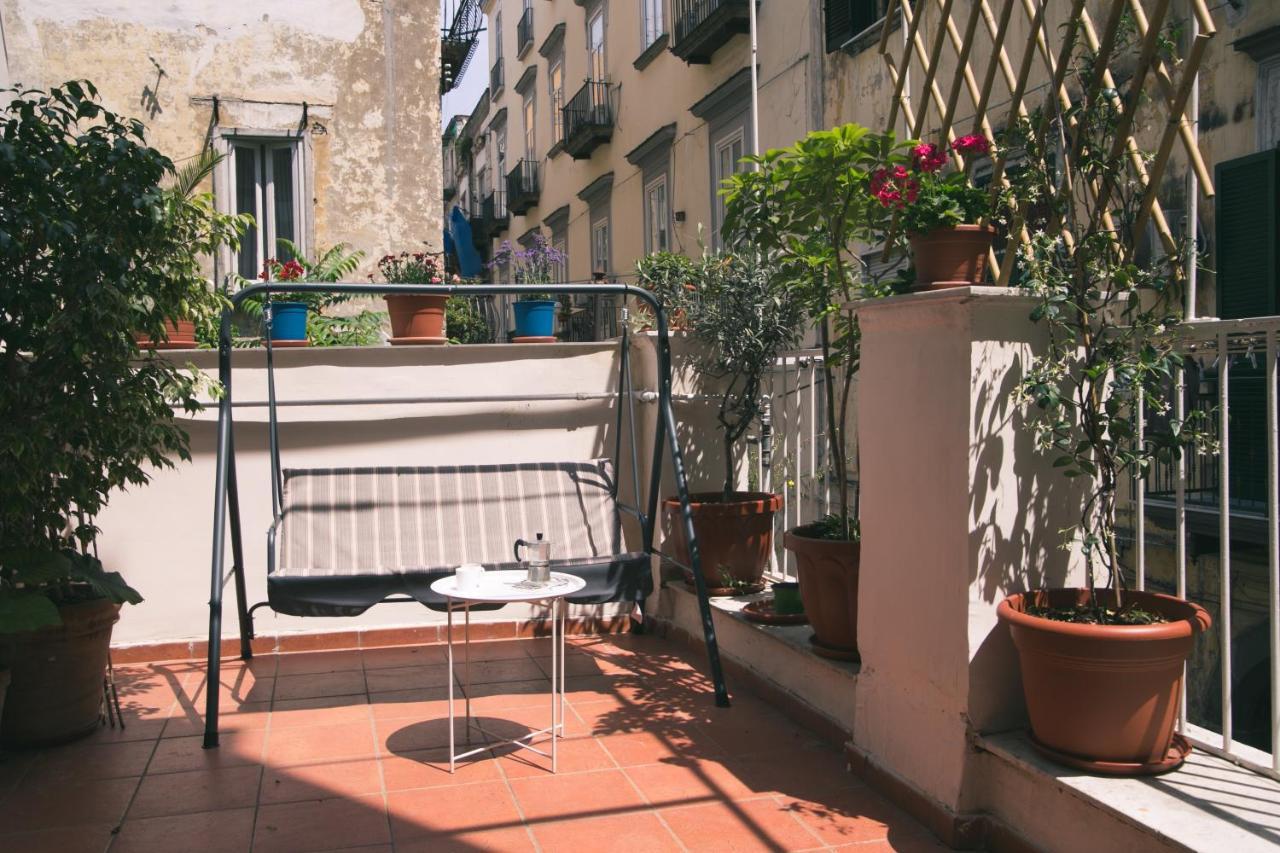 La Casa Del Nespolo, 2 Terrazzi E 2 Bagni In Centro Apartment Naples Luaran gambar