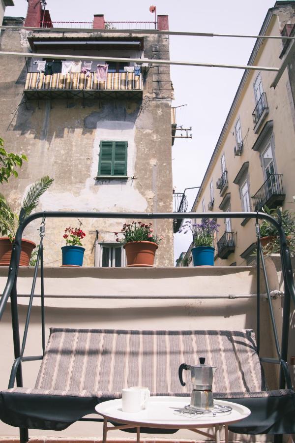 La Casa Del Nespolo, 2 Terrazzi E 2 Bagni In Centro Apartment Naples Luaran gambar