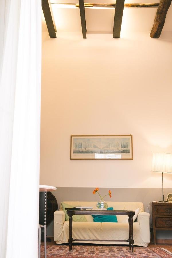 La Casa Del Nespolo, 2 Terrazzi E 2 Bagni In Centro Apartment Naples Luaran gambar