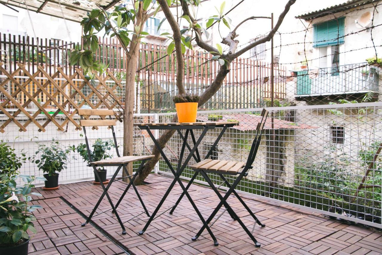 La Casa Del Nespolo, 2 Terrazzi E 2 Bagni In Centro Apartment Naples Luaran gambar