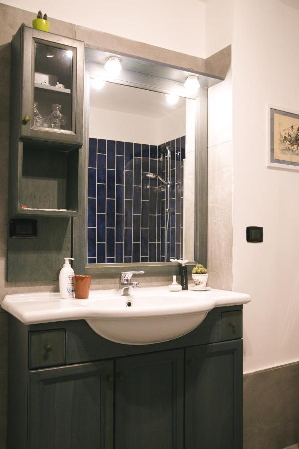 La Casa Del Nespolo, 2 Terrazzi E 2 Bagni In Centro Apartment Naples Luaran gambar