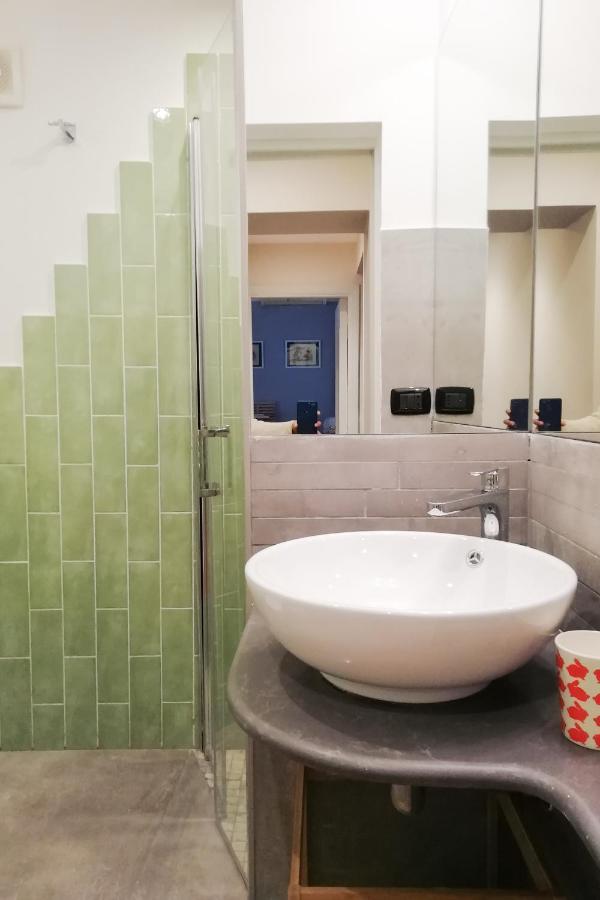 La Casa Del Nespolo, 2 Terrazzi E 2 Bagni In Centro Apartment Naples Luaran gambar